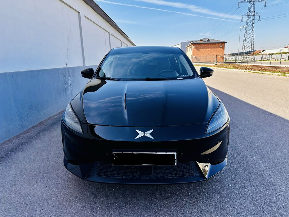 Xpeng G3.      .