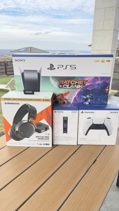 Sony PlayStation 5 PS5 Disc Edition CFI-1016A – 825 GB stare foarte bună, cutie originală