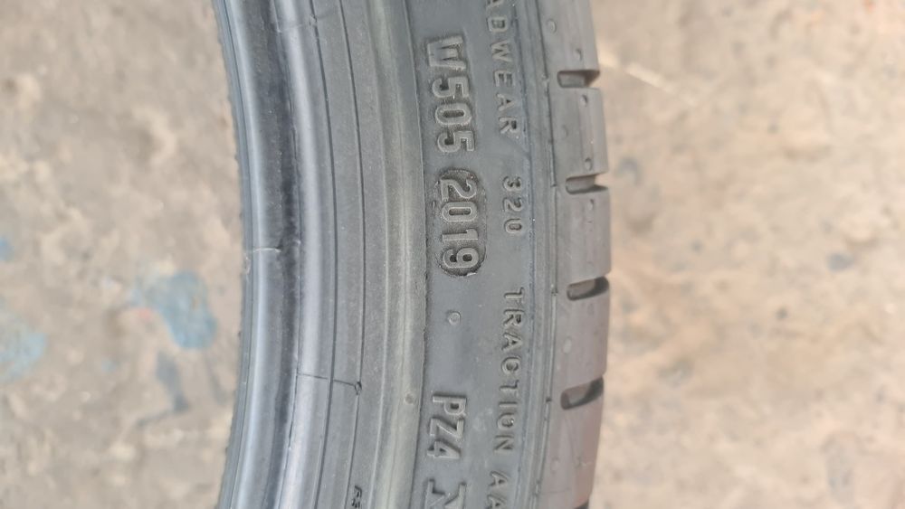 4 anvelope vara runflat Pirelli 225/40/20