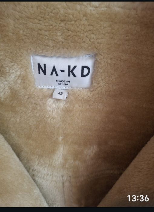 Vând jachetă stil cojocel