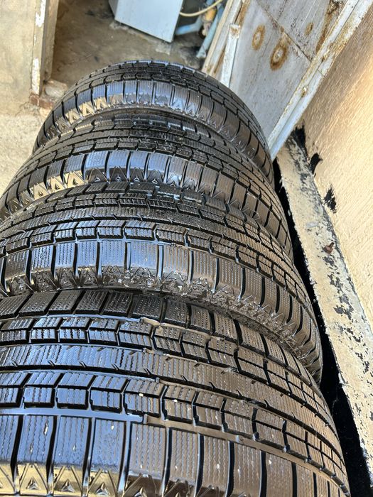 Шины колеса автошины