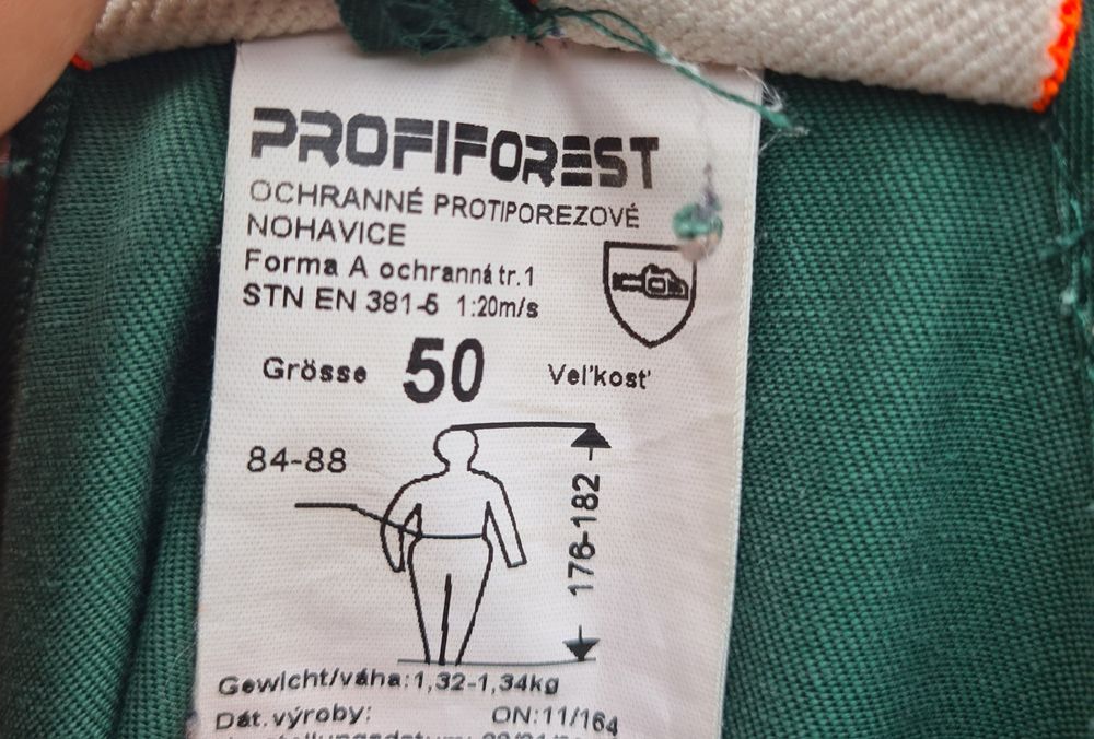 Pantaloni drujbist cu protecție