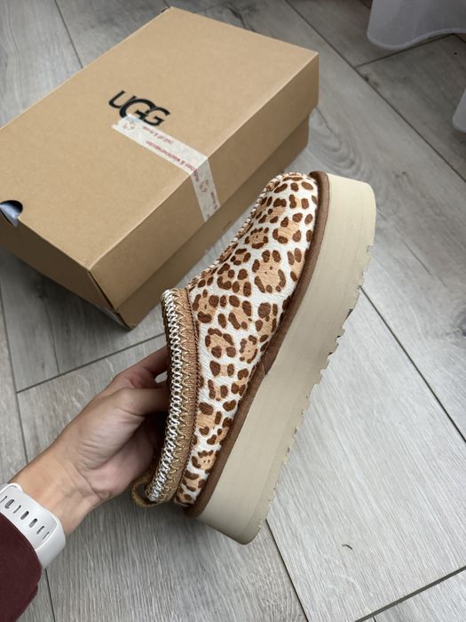 Ugg Tazz 38 , noi