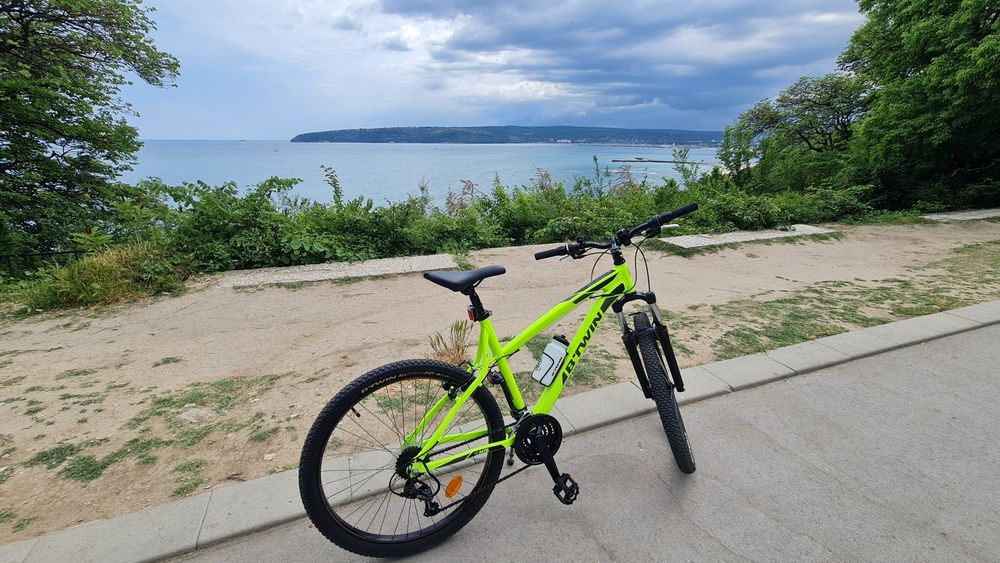 Велосипед BTWIN Rockrider  26" - като нов! Първи собственик, на едва 250 км