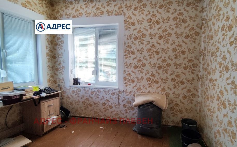 Къща в Плевен, област-гр.Долни Дъбник площ 129 цена 150000