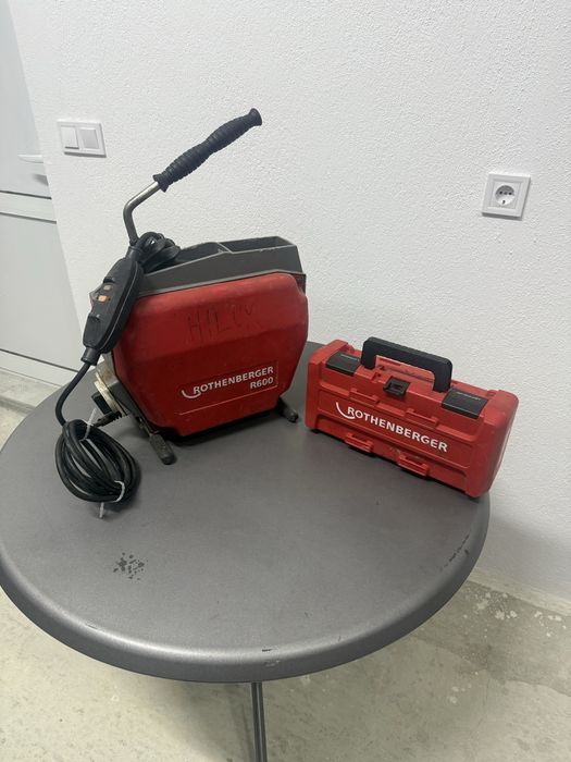 Професионална машина за отпушване на канали Rothenberger R600 + накрайници