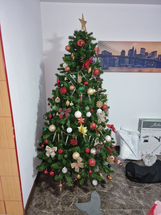 Brad artificial  impodobit