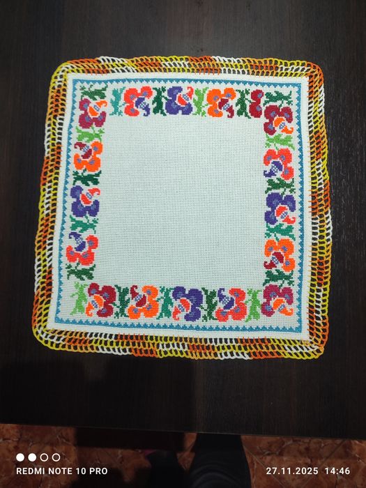 Batiste cusute de mână