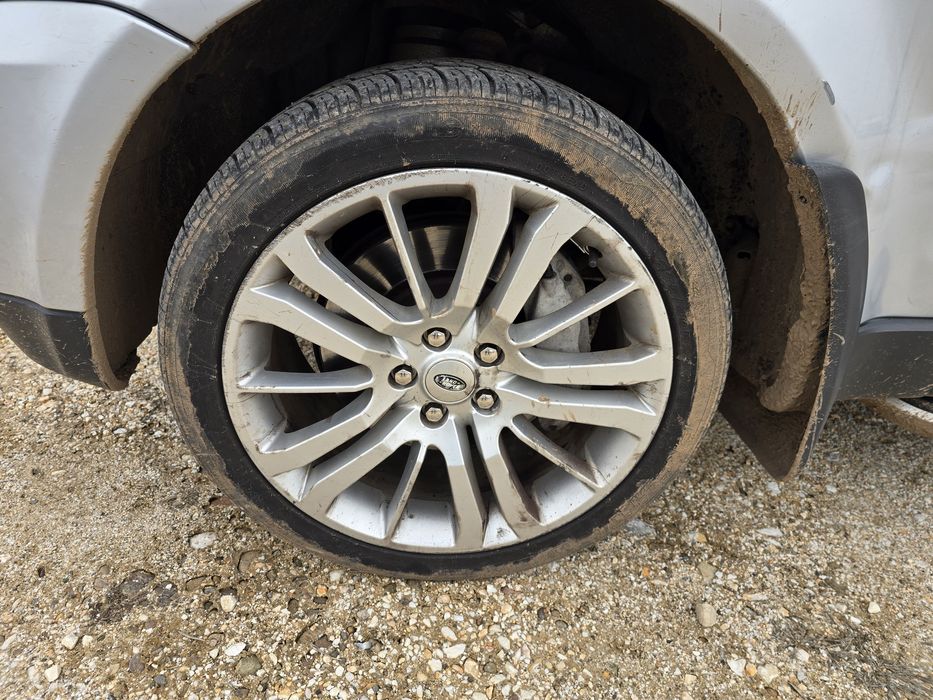 На Части Range Rover Sport 2.7 190кс 130 000км 20 джанти нови гуми