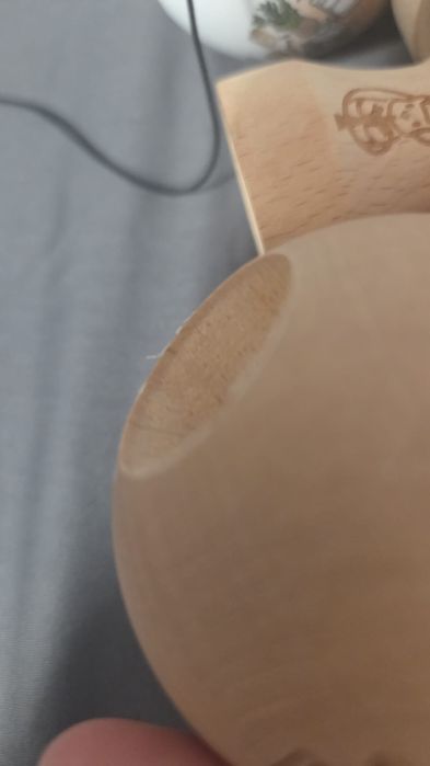 Kendama miguel erratic squirel engraved pink