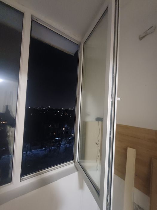 Продавам PVC  дограма