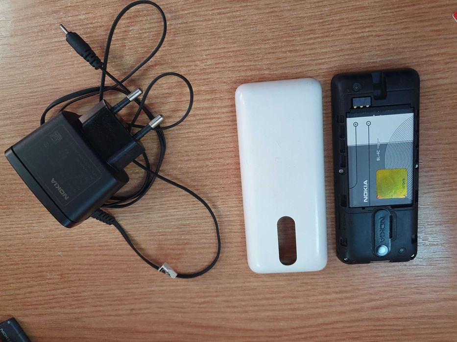 Nokia 108 cu lanterna incarcator functional taste butoane