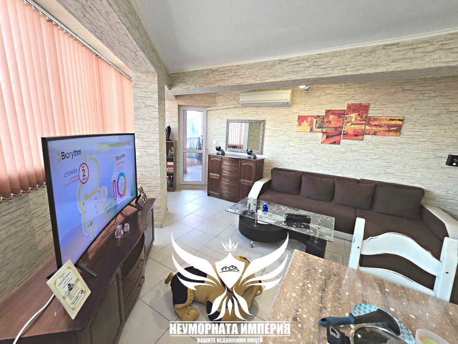 Продавам тристаен апартамент 115кв.м. 4ет. в гр.Асеновград до Пазара