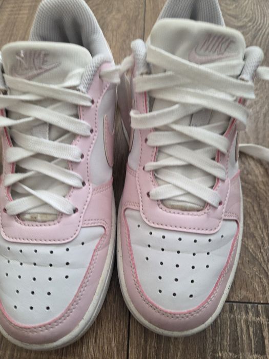 Adidași fete Nike 35.5