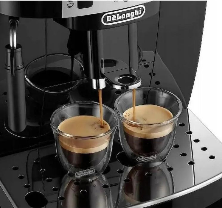 Aparat cafea espressor automat De'Longhi Magnifica S