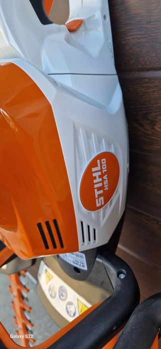 Stihl foarfeca de tuns gard viu pe acumulator