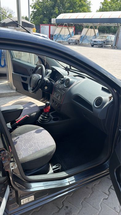FORD Fiesta 2006 — imagine 3