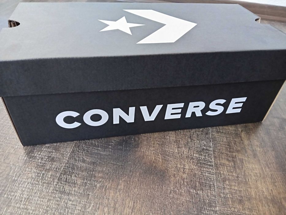 Чисто нови Гуменки Converse