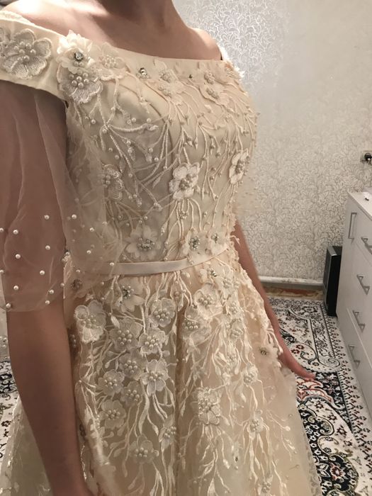 СРОЧНО ПРОДАМ вечерний платье Торг Есть