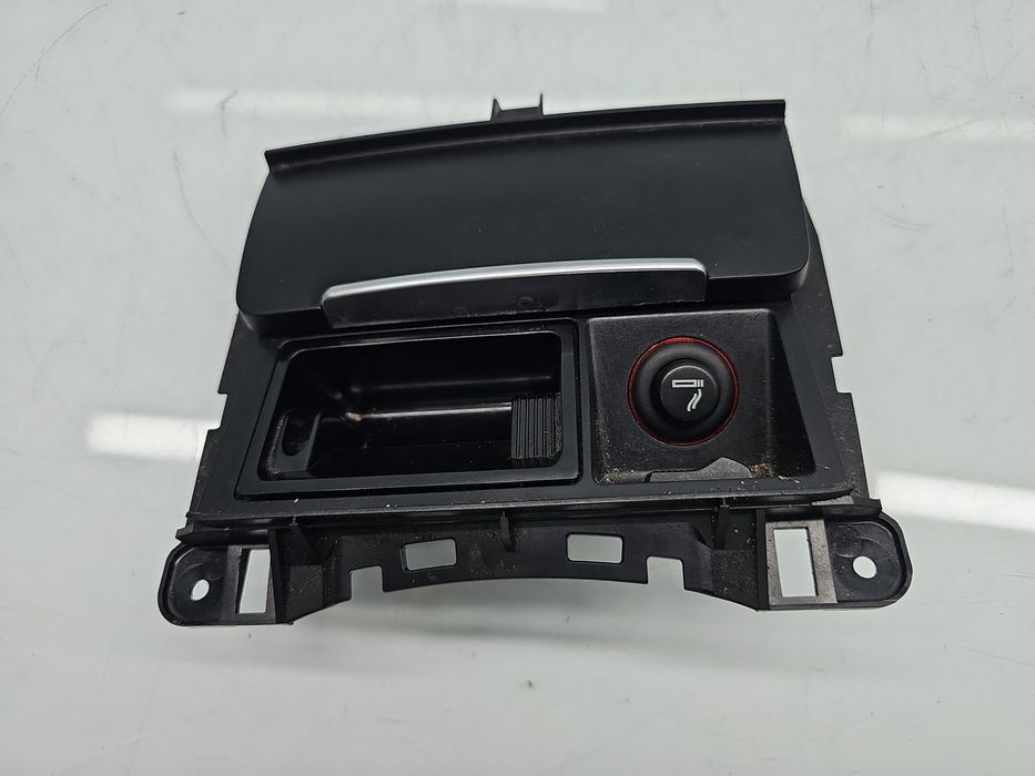 Scrumiera AUDI A4 (8K2, B8) [Fabr 2008-2015] 8K0857951