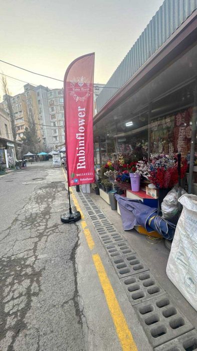 Yelkanli bayroqlar Parus Tashkent
