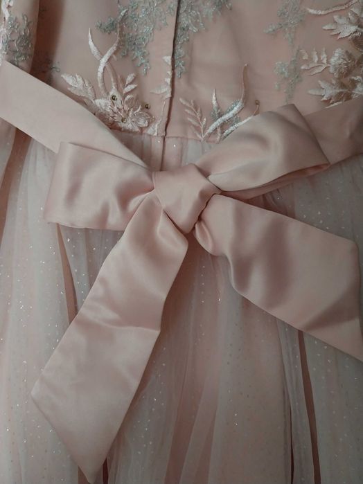 Розова официална рокля за момиче, размер 134-140