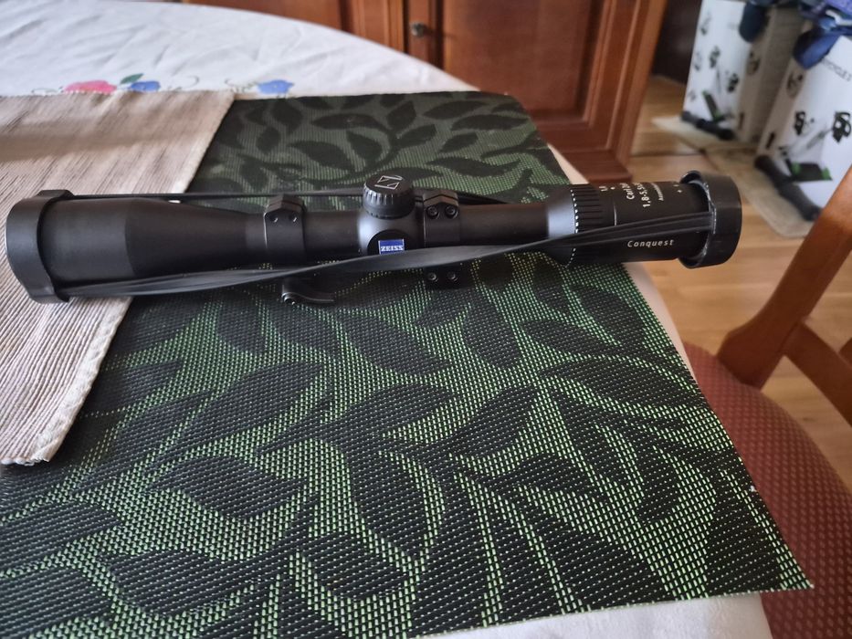 Vand luneta zeiss conquest 1,8x5,5x32 2 cu montura,rapida leupold