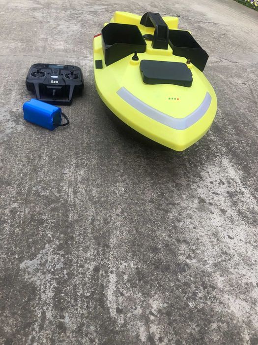 Barca Nadit si Momit iUni V020, GPS, Carcasa fosforescenta, 3 cuve, 2kg,