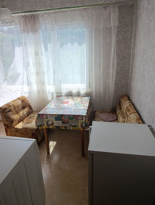 Дава се под наем Едностаен апартамент в Перник, Център - 46 кв.м за 306 € - Снимка #5