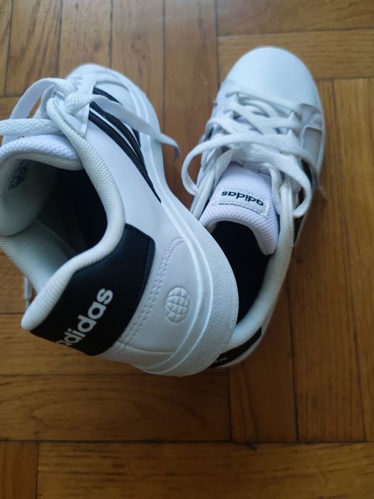Адидас Маратонки Адидас Оригинален