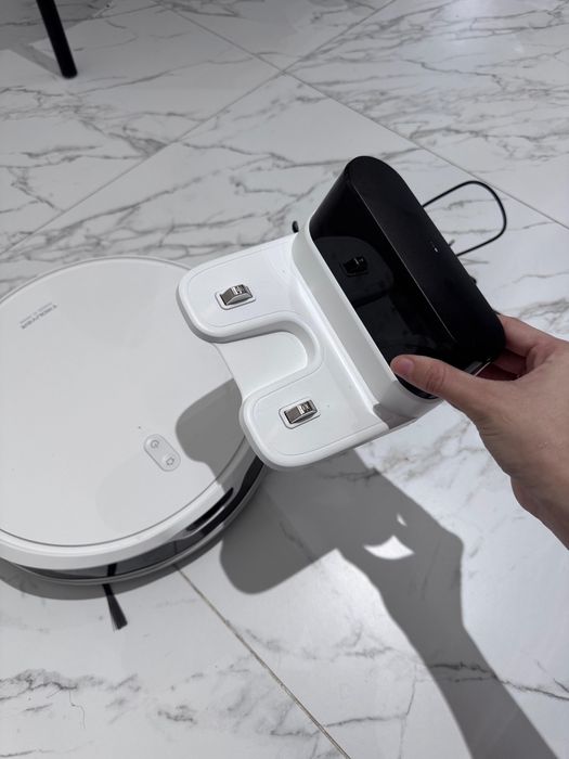 Робот пылесос Trouver M1