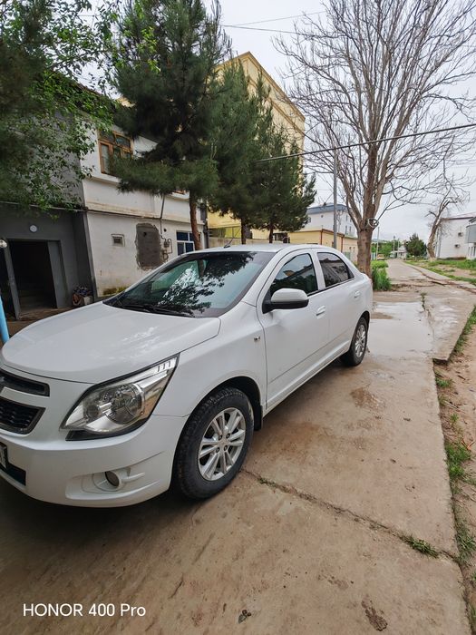 Chevrolet Cobalt 2022 avtomat sotiladi