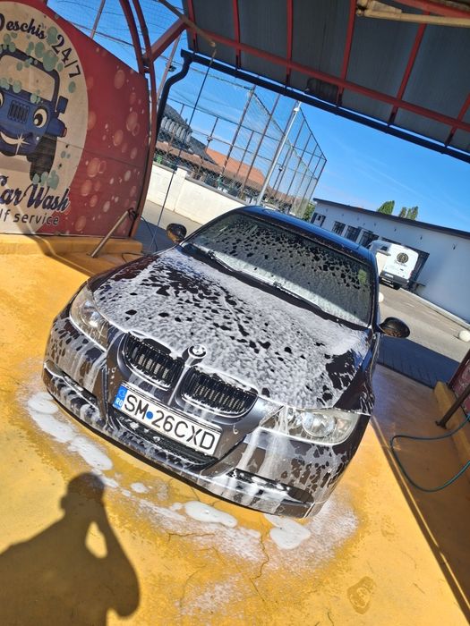 Bmw e90  2005 benzina