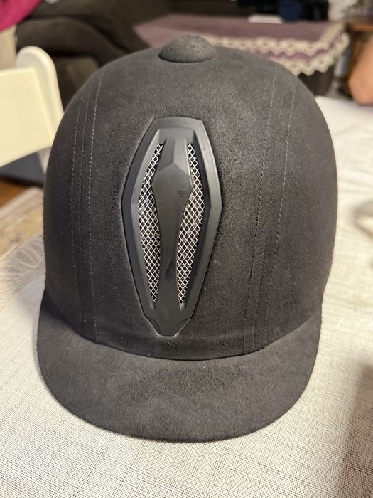 Шлем для верховой езды