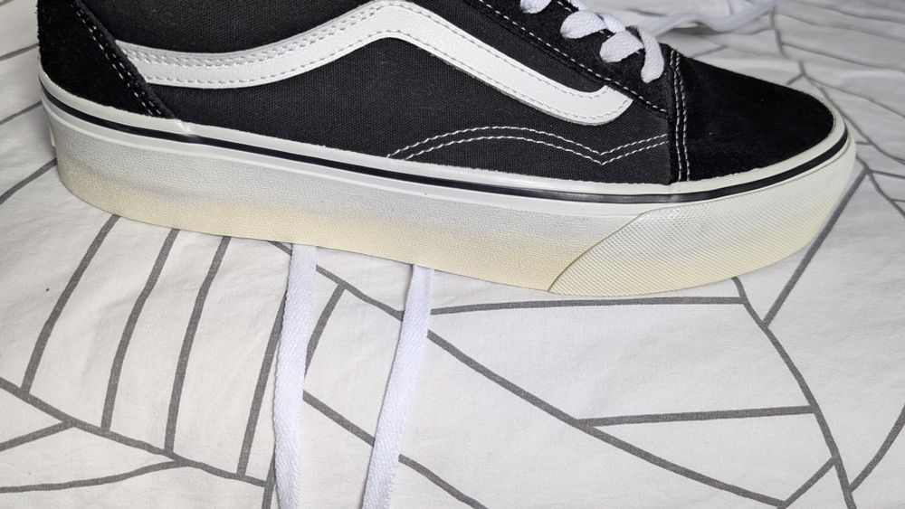 Черно-бели кецове Vans