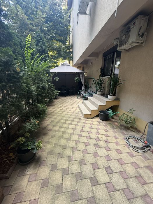 Apartament 2 camere - Curte proprie - Metrou Dimitrie Leonida
