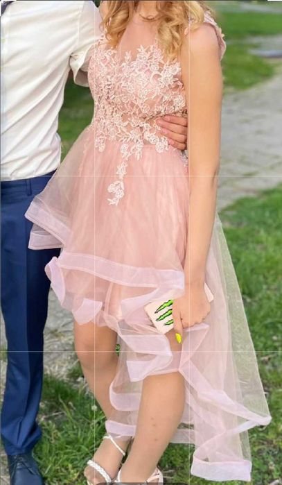 Къси бални рокли размер S