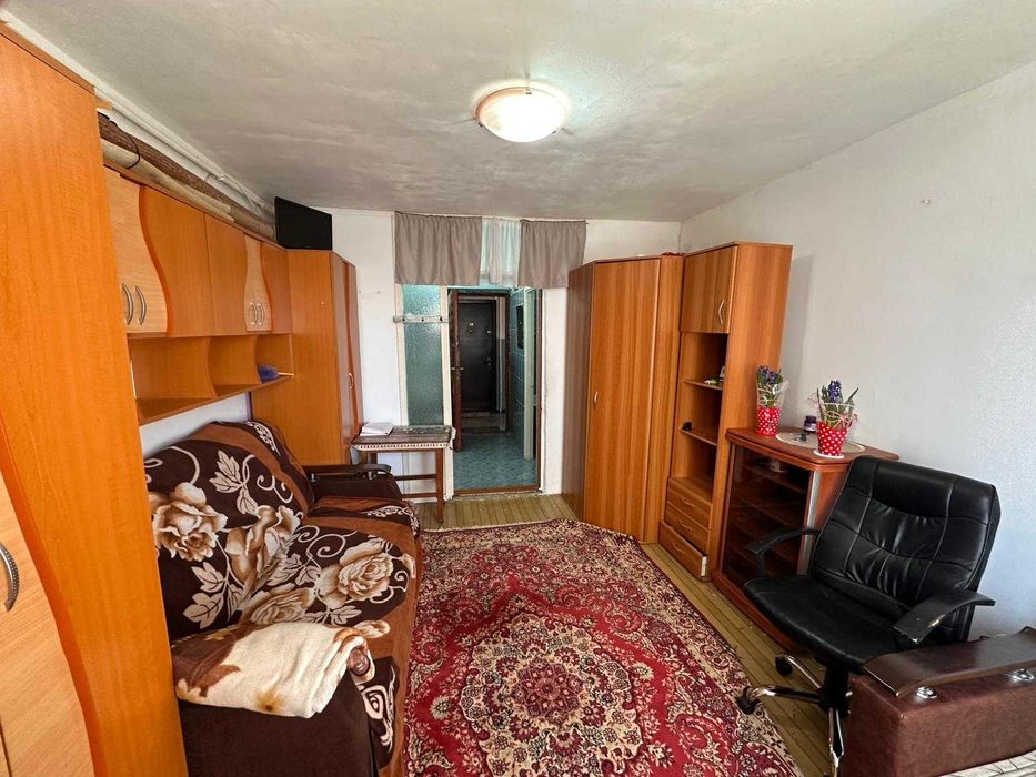 Ofer spre inchiriere garsoniera 24 mp in Noua