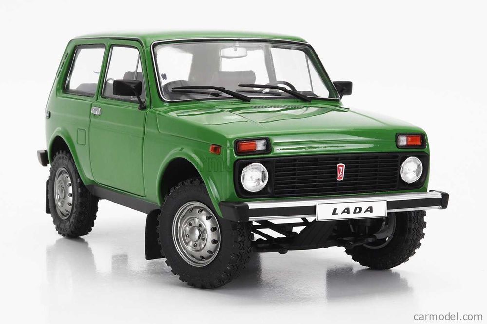 Модель ВАЗ 2121 1:18  масштаб