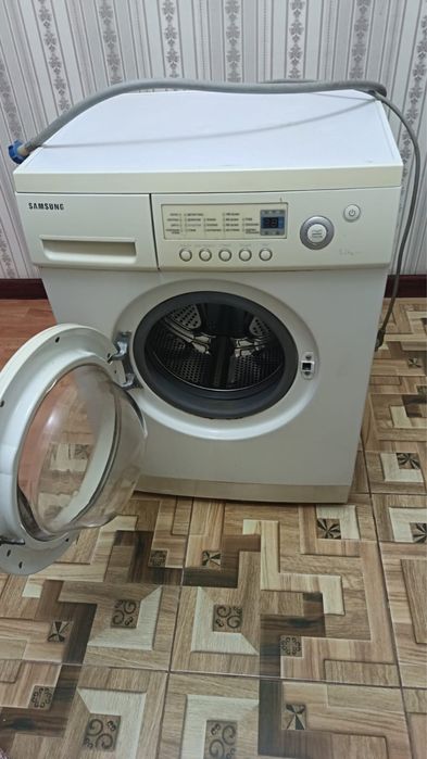 Продается поддержаная стиралка.