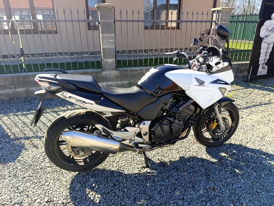 Honda CBF 600, an 2006, se poate limita pentru A2