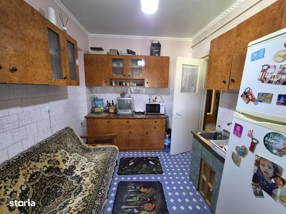 Decomandat 2  camere  langa PTTR