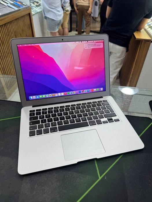 Apple Macbook Air 2017 SSD 128GB ОЗУ 8GB