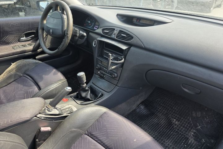 Far dreapta 8200002847 8200002847 Renault Laguna a 2-a generatie