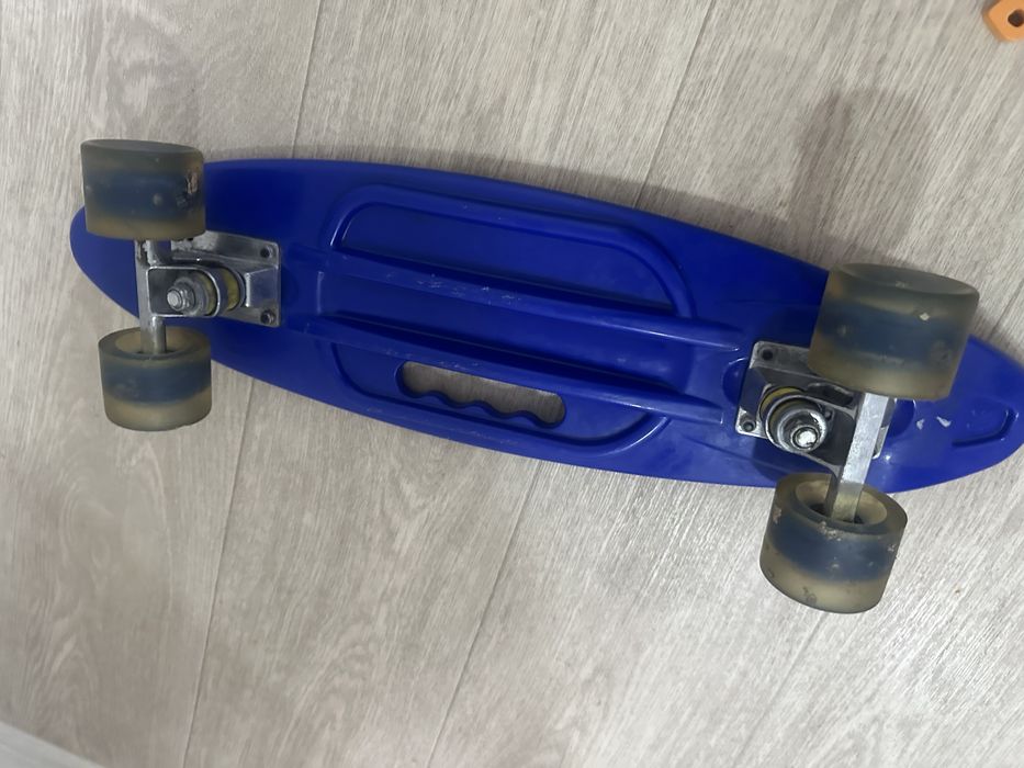 Продаю сноуборд