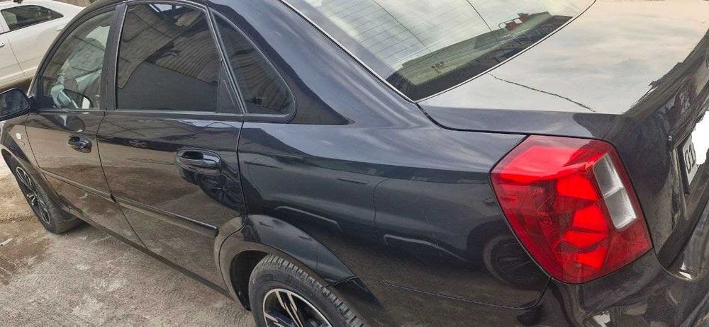 Ласети 1,8 автомат, своя, сотилади lacetti