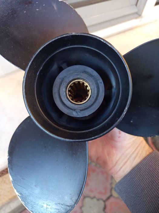 Vând elica barcă Yamaha