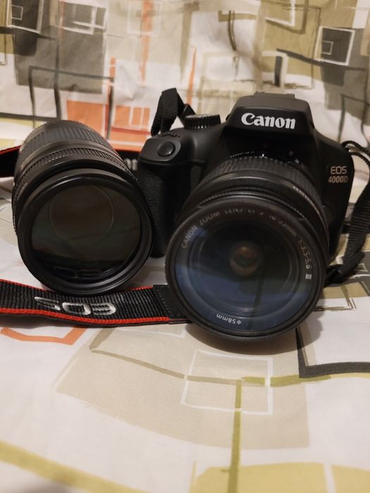 Aparat foto canon 4000d