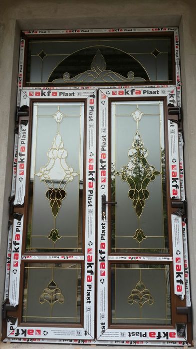 Akfa,Ekopen,Alutex.Steklyannie peregorodki 10mm