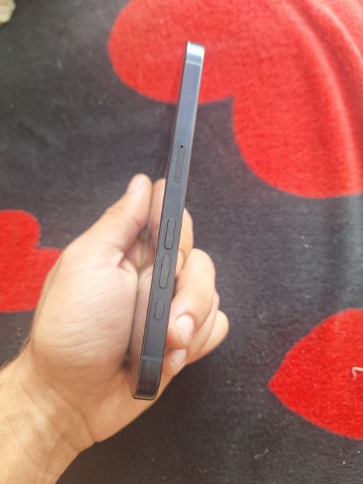 Vând iphone 15pro 128gb